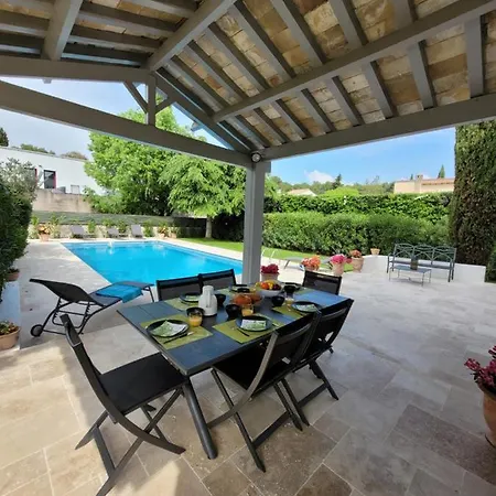 Le Sud En Famille Yourhosthelper Montpellier