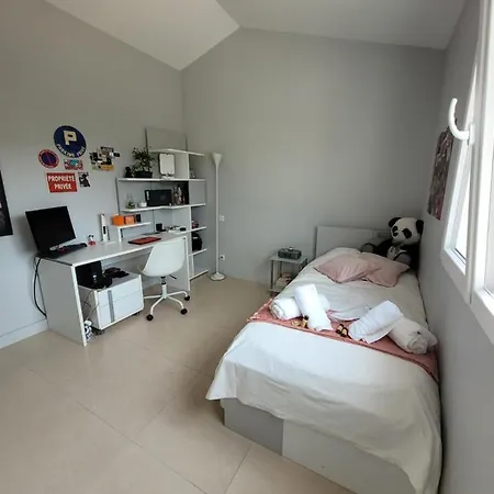 Le Sud En Famille Yourhosthelper Willa Montpellier